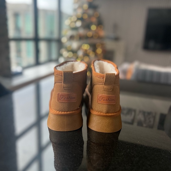 Winter boots for woman - Picture 2 of 4